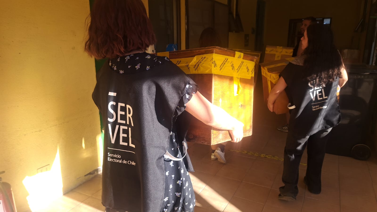 servelpIRQUE000111