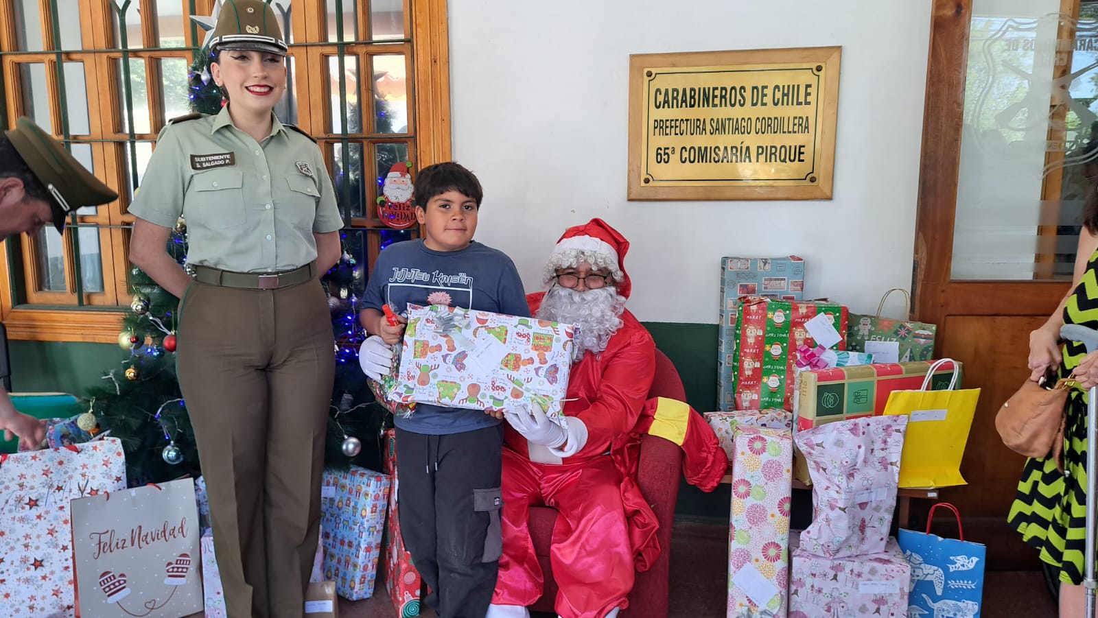 niños viejopascuero carabinero 04