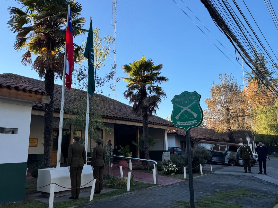 Hoy en el marco del Día del Carabinero acompañamos el izamiento de la bandera realizado en la 6 3