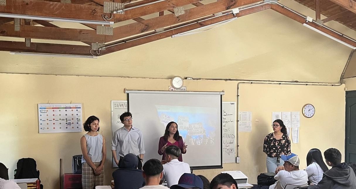 Ayudantes CDA en Pirque